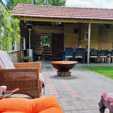 Holiday home In With Garden, Cleaning Included