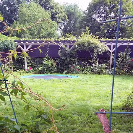 In With Garden, Cleaning Included Holiday home *